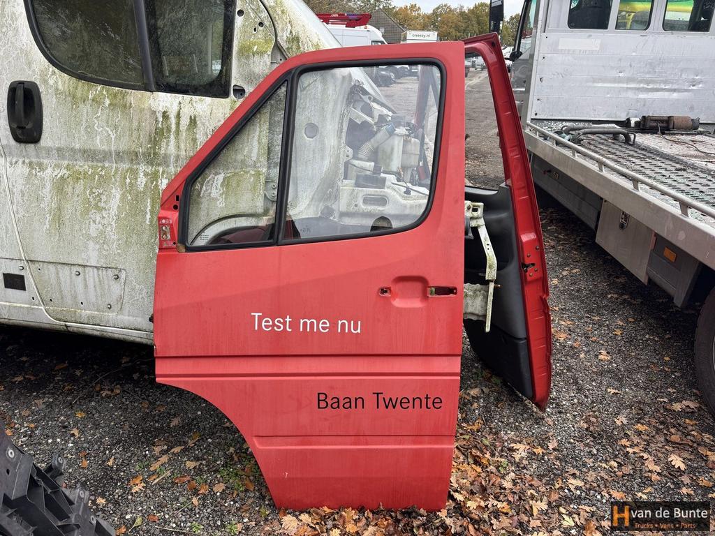 Deur Mercedes Sprinter 903 Links 1995-2006, Auto-onderdelen, Carrosserie en Plaatwerk, Deur, Mercedes-Benz, Gebruikt, Ophalen