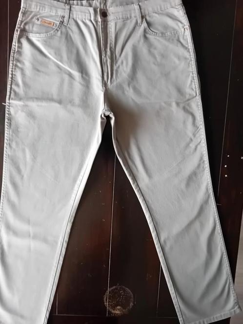 NIEUWE GRIJZE WRANGLER TEXAS REGULAR ZIP FLY STRETCH 40/34!!, Kleding | Heren, Spijkerbroeken en Jeans, Nieuw, W33 - W34 (confectie 48/50)
