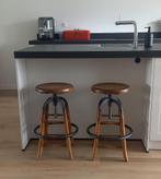 2 originele café barkrukken, Ophalen, Gebruikt, 60 tot 90 cm, In hoogte verstelbaar
