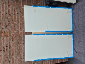 Spaanplaatblad wit  2 stuks 14070cm beschikbaar voor biedingen