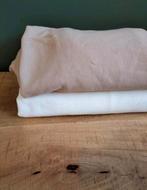 2x lap stof • Off white en beige, Ophalen of Verzenden, Zo goed als nieuw, Beige