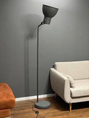 2x Ikea Hektar Staande lamp beschikbaar voor biedingen