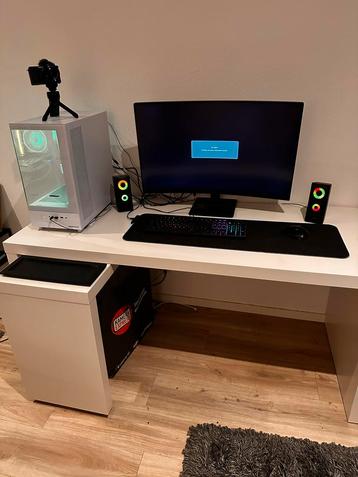 Office bureau Met Uitbreiding beschikbaar voor biedingen