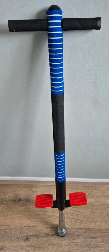 Mooie springstok- pogo stick, zo goed als nieuw! beschikbaar voor biedingen