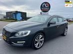 Volvo V60 2.4 D6 AWD Plug-In Hybrid Summum * AUTOMAAT *, Auto's, Automaat, Vierwielaandrijving, 11 kWh, Te koop