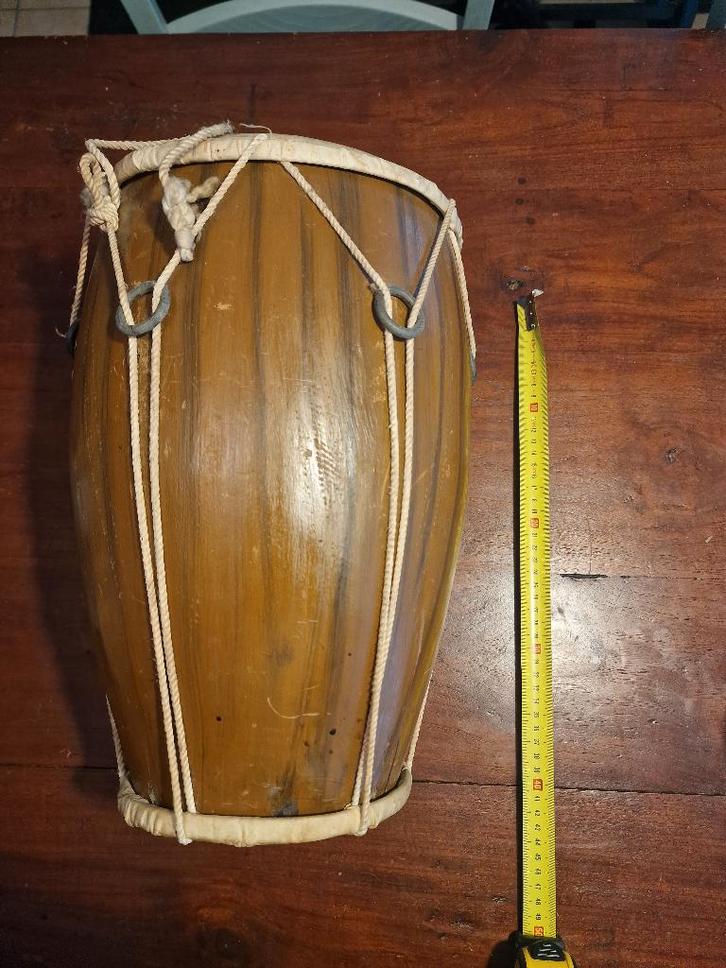 Prachtige grote Kendang trommel, ruim 40 jaar oud, Antiek en Kunst, Kunst | Niet-Westerse kunst, Ophalen