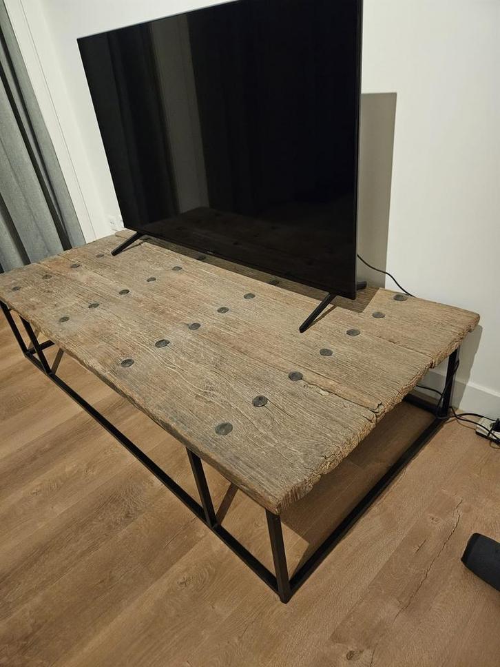 Salon tafel van oude kasteeldeur, Huis en Inrichting, Kasten | Televisiemeubels, Zo goed als nieuw, Minder dan 100 cm, 50 tot 100 cm