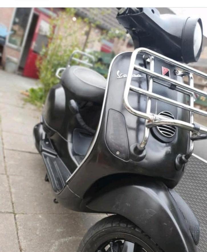 In Onderdelen Vespa lx50 4t 2v (niet rijdend) geel kenteken, Fietsen en Brommers, Scooters | Vespa, Vespa LX, Maximaal 45 km/u
