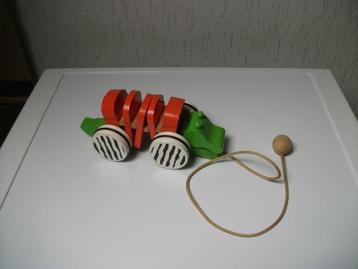 Trek krokodil witte wieltjes beschikbaar voor biedingen