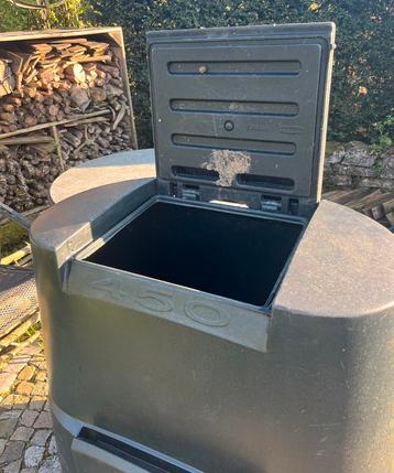 Grote compostbak 450 liter beschikbaar voor biedingen