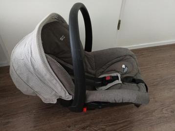 babystoel autostoel babzitje beschikbaar voor biedingen
