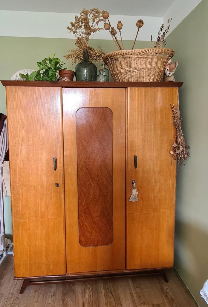 Jaren 70 kledingkast, compleet demontabel topconditie
!!, Huis en Inrichting, Kasten | Kledingkasten, Zo goed als nieuw, 150 tot 200 cm