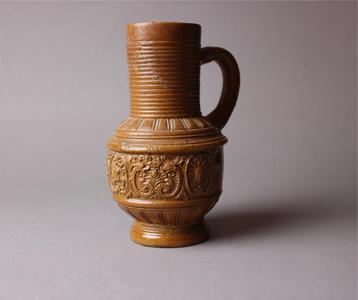 Bodemvondst - Steengoed Raeren sierkruik 17e eeuw beschikbaar voor biedingen