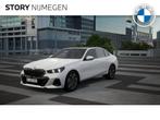 BMW 5 Serie 520i M Sport Automaat / Panoramadak / Bowers & W, Auto's, BMW, Nieuw, Te koop, 5 stoelen, Benzine