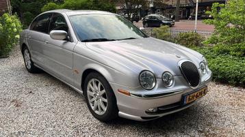 Jaguar S type 3.0 V6. Grijs. Lage km stand beschikbaar voor biedingen