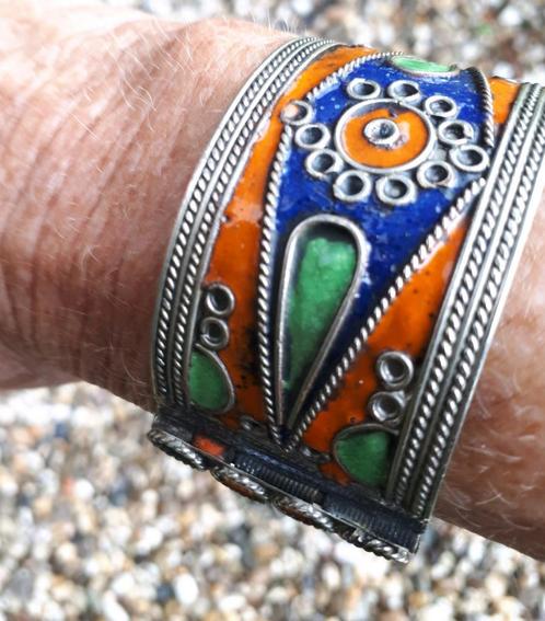 Oude Berber Armband / Doosje Verzilverd + Emaille., Sieraden, Tassen en Uiterlijk, Antieke sieraden, Armband, Overige materialen