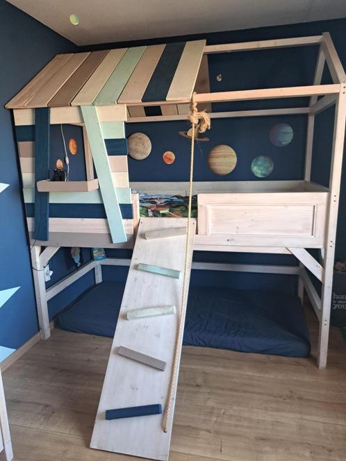 Unieke set: hoogslaper + kledingkast, Kinderen en Baby's, Kinderkamer | Stapelbedden en Hoogslapers, Gebruikt, Halfhoogslaper