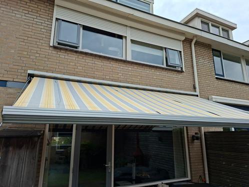 Knikarmscherm - Zonnescherm voor terras, Tuin en Terras, Zonneschermen, Gebruikt, Knikarmscherm, 150 tot 300 cm, 250 cm tot 450 cm