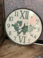 Klok wereldkaart, Ophalen, Zo goed als nieuw, Wandklok
