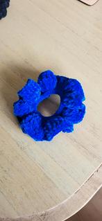 Blauwe velvet scrunchie, Nieuw, Overige typen, Ophalen of Verzenden