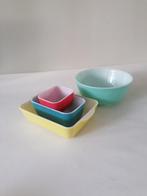 vintage set PYREX vuurvaste schalen zie fotos, Huis en Inrichting, Keuken | Keukenbenodigdheden, Verzenden, Gebruikt