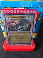 Drakloak 072 / 131 RVH Prismatic Evolutions ( MASTERBALL ), Ophalen, Nieuw, Losse kaart, Foil