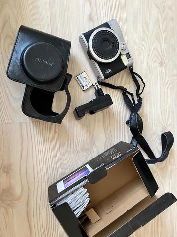 Fujifilm Instax Mini 90 Neo Classic - Direct Klaar! beschikbaar voor biedingen