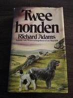 Richard Adams - Twee honden, Ophalen of Verzenden, Zo goed als nieuw
