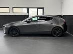 Mazda 3 2.0 e-SkyActiv-X M Hybrid 180 Luxury | 360 camera |, Auto's, Mazda, 1998 cc, Gebruikt, Zwart, 4 cilinders