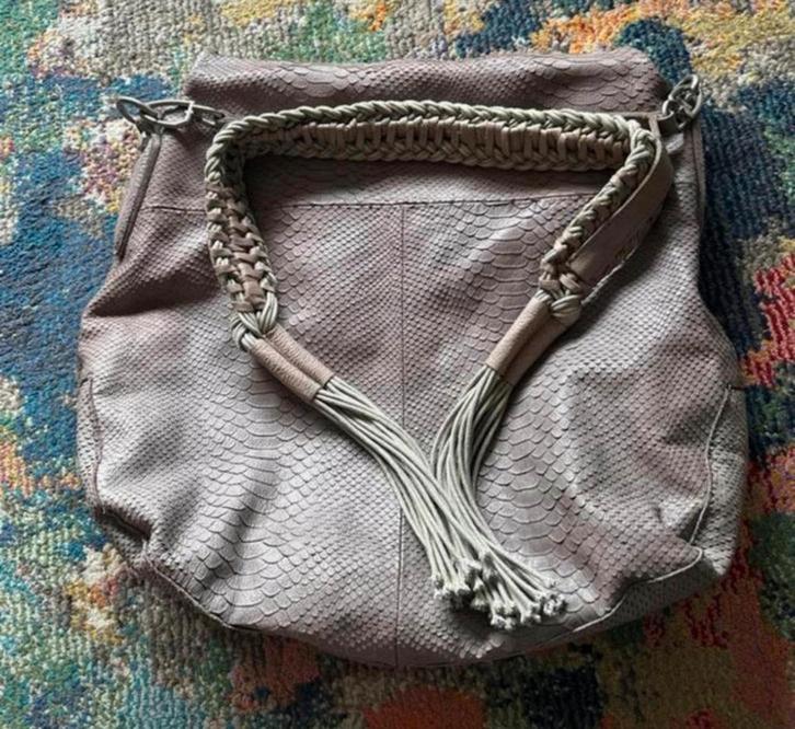 Prachtige LIEBESKIND Berlin schoudertas in nieuwstaat, Sieraden, Tassen en Uiterlijk, Tassen | Schoudertassen, Nieuw, Leer, Ophalen of Verzenden