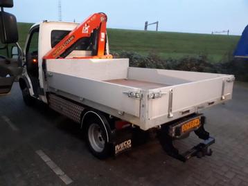Open laadbak voor IVECO Type 40C18/T EURO 4 opleggertrekker beschikbaar voor biedingen