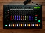 ROLAND TR-8S, Muziek en Instrumenten, Drumcomputers, Ophalen of Verzenden, Zo goed als nieuw, Roland