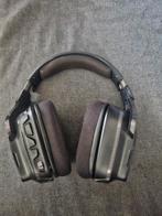 Logitech G935 Gaming headset, Computers en Software, Headsets, Ophalen, Gaming headset, Zo goed als nieuw, Over-ear