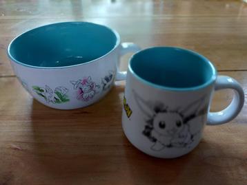 Pokenam  mok en een schaal beschikbaar voor biedingen