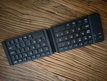 Opklapbaar Bluetooth Toetsenbord - Nieuw! beschikbaar voor biedingen