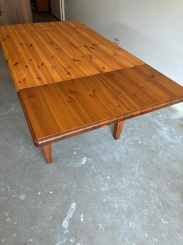 Solide uitschuifbare grenen tafel, h 78 cm br 90 cm l 130 cm beschikbaar voor biedingen