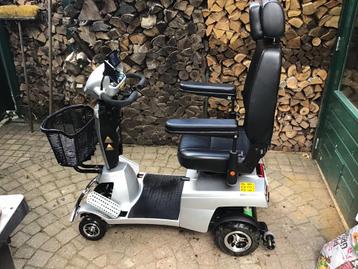 Scootmobiel Quingo Vitesse 2 met 5 wielen en nieuwe accu’s beschikbaar voor biedingen