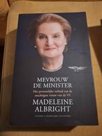 Mevrouw de Minister - Madeleine Albright, Boeken, Ophalen of Verzenden, Zo goed als nieuw, Madeleine Albright, Politiek