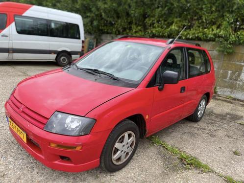 Mitsubishi Space Runner 2.0 GLX AUTOMAAT AIRCO, Auto's, Mitsubishi, Bedrijf, Te koop, Space Runner, Airbags, Airconditioning, Centrale vergrendeling