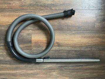 Miele telescoopstang + slang met pistoolgreep Complete beschikbaar voor biedingen