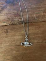 Zilverkleurige Vivienne Westwood Ketting, Sieraden, Tassen en Uiterlijk, Kettingen, Ophalen of Verzenden, Zo goed als nieuw, Overige materialen