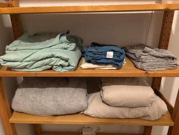 5 euro: 2 volledige beddengoed sets blauw grijs beige beschikbaar voor biedingen