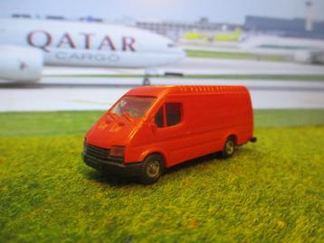 1986/1995 Ford Transit Mk.3 LWB - Revell-Praliné beschikbaar voor biedingen