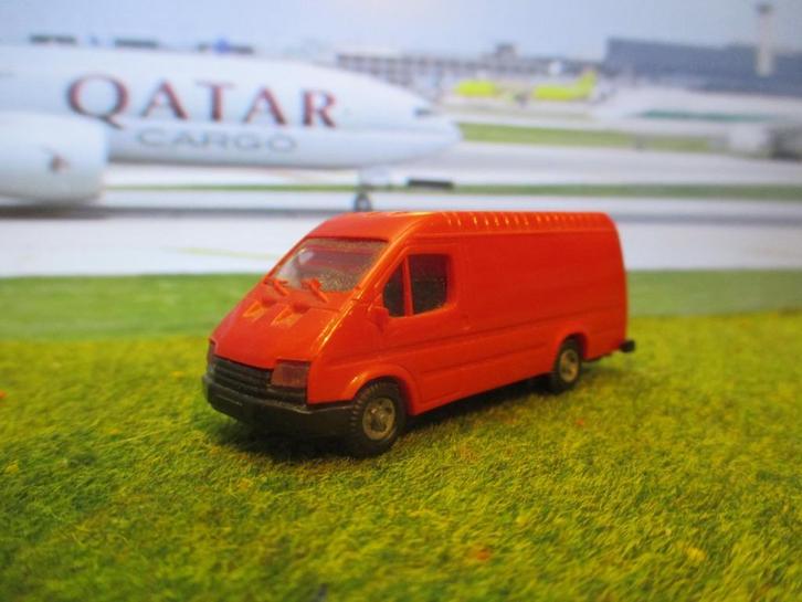 1986/1995 Ford Transit Mk.3 LWB - Revell-Praliné, Hobby en Vrije tijd, Modelauto's | 1:87, Zo goed als nieuw, Auto, Rietze, Ophalen of Verzenden