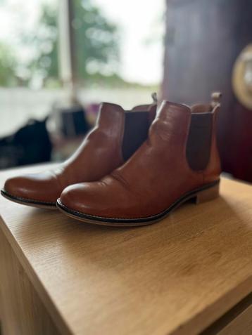Leuke dames schoen beschikbaar voor biedingen