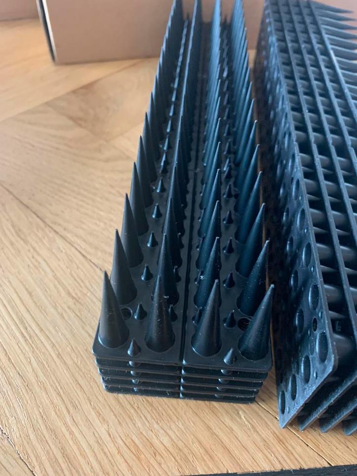 Anti vogel of katten spikes. Nieuw in doos strips, Doe-het-zelf en Verbouw, Overige Doe-het-zelf en Verbouw, Nieuw, Ophalen of Verzenden
