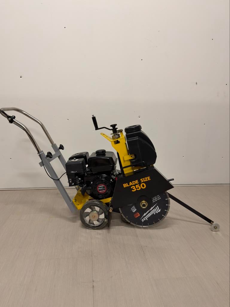 Betonzaagmachine - Asfaltzaag, Zakelijke goederen, Machines en Bouw | Industrie en Techniek, Ophalen