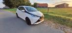 Toyota Aygo 1.0 Vvt-i 69pk 5D 2018 Wit Airco, Bluetooth, Auto's, Toyota, Voorwielaandrijving, Euro 5, Stof, Zwart
