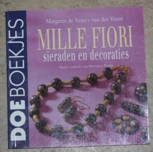 MILLE FIORI - Marianne Perlot - doe 0743, Boeken, Hobby en Vrije tijd, Zo goed als nieuw, Sieraden maken, Geschikt voor kinderen