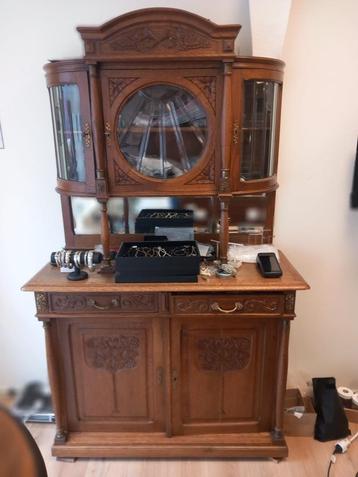 Mooie antieke kast jugendstil  Moet weg dus 125 euro!!!! beschikbaar voor biedingen